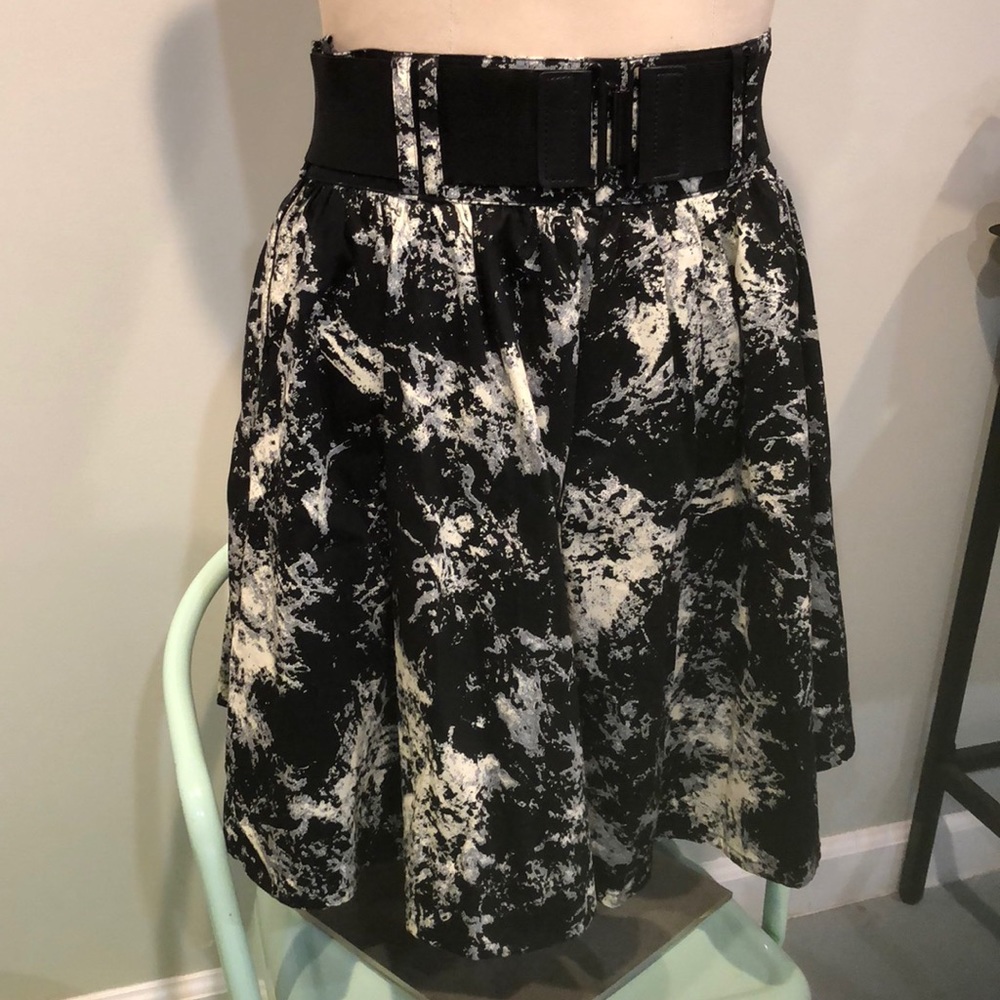 HM Fit Flare Marble Print Skirt